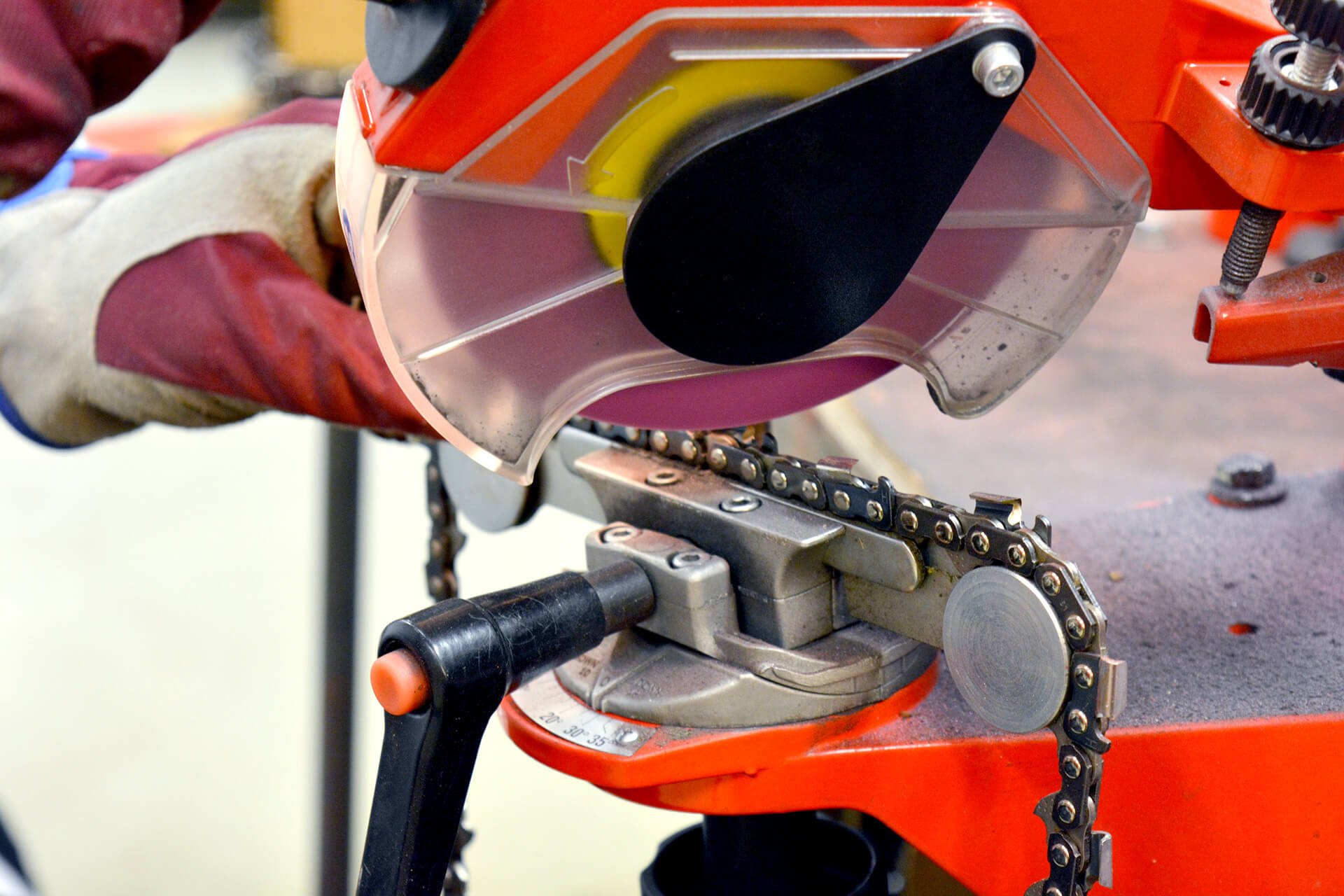 How To Sharpening Your Chainsaw Chain   Chain Sharpening Header 